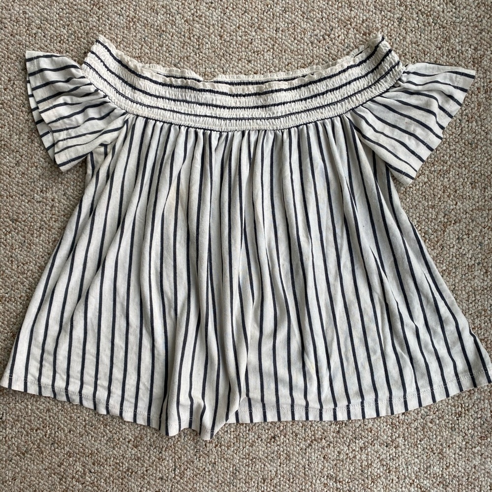 American Eagle Off The Shoulder Top